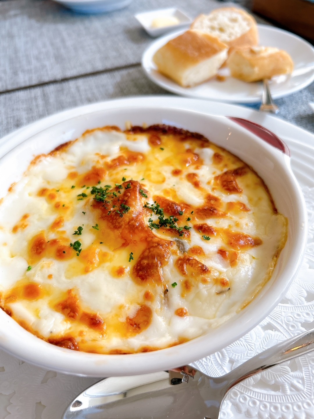 ビストロラジョア