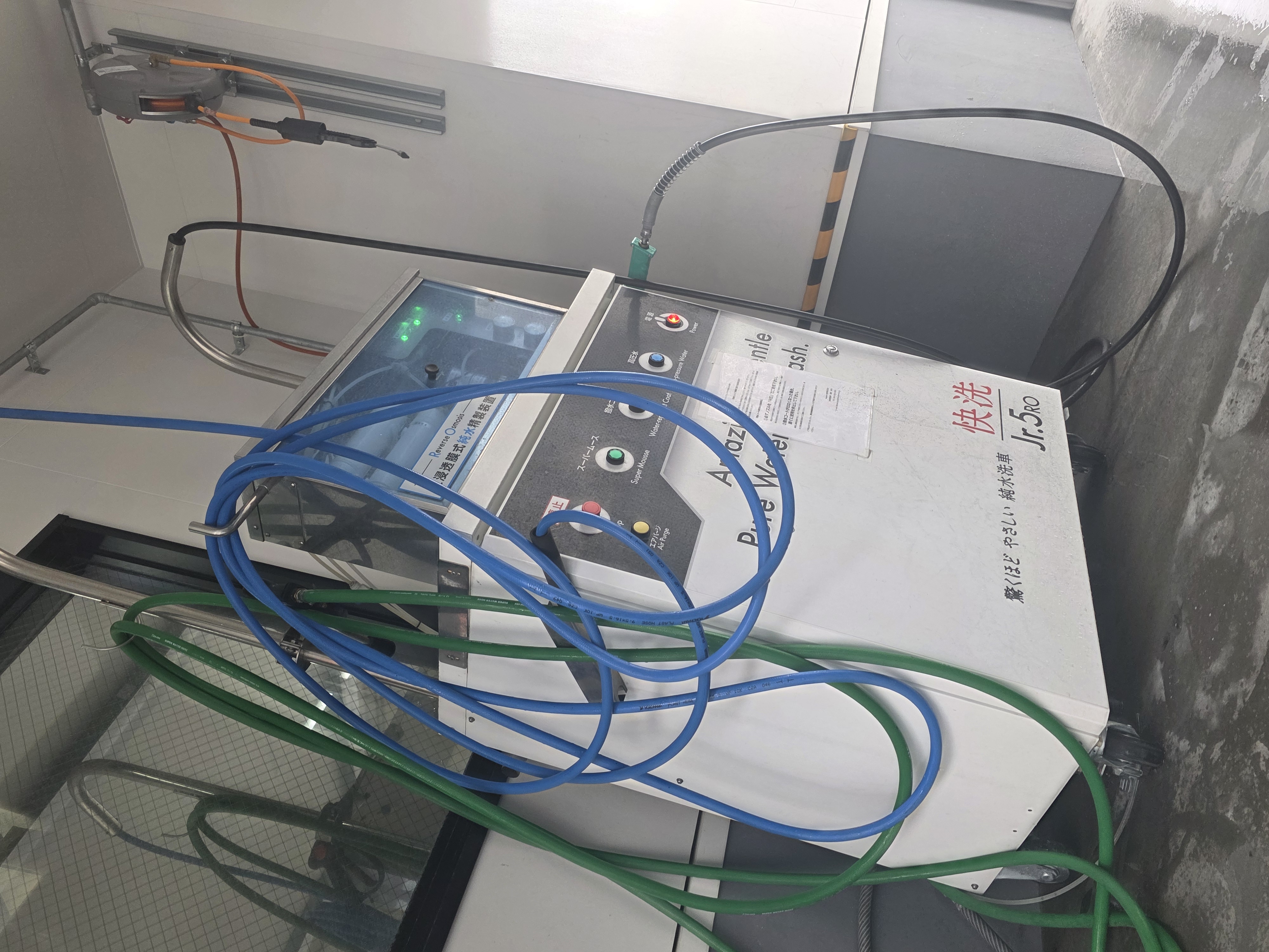 雨の日も安心安全に！静岡インターSSの春のカーケアポイント🚗