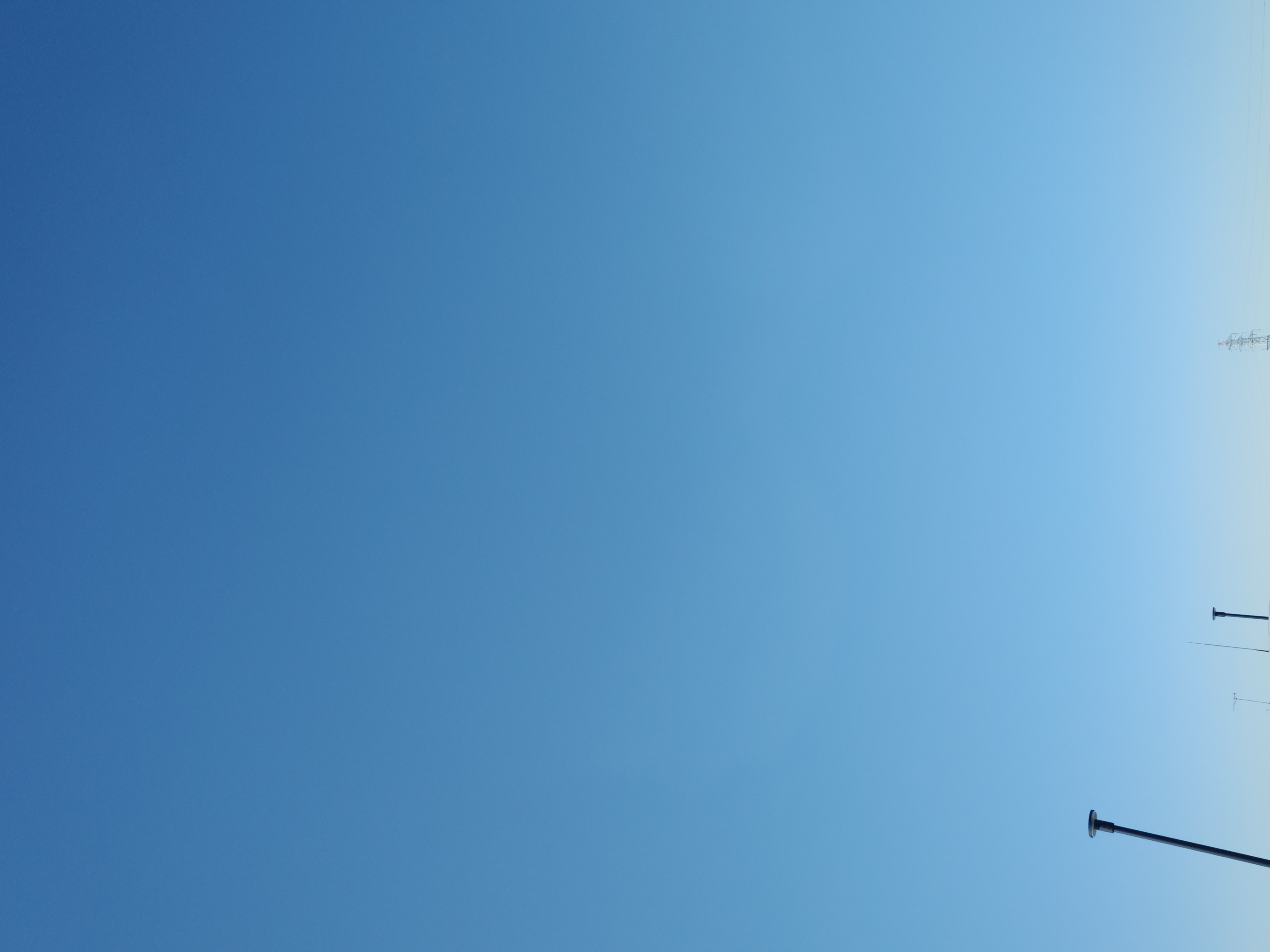 冬の安心ドライブに必須 タイヤ交換と洗車のポイント🚗