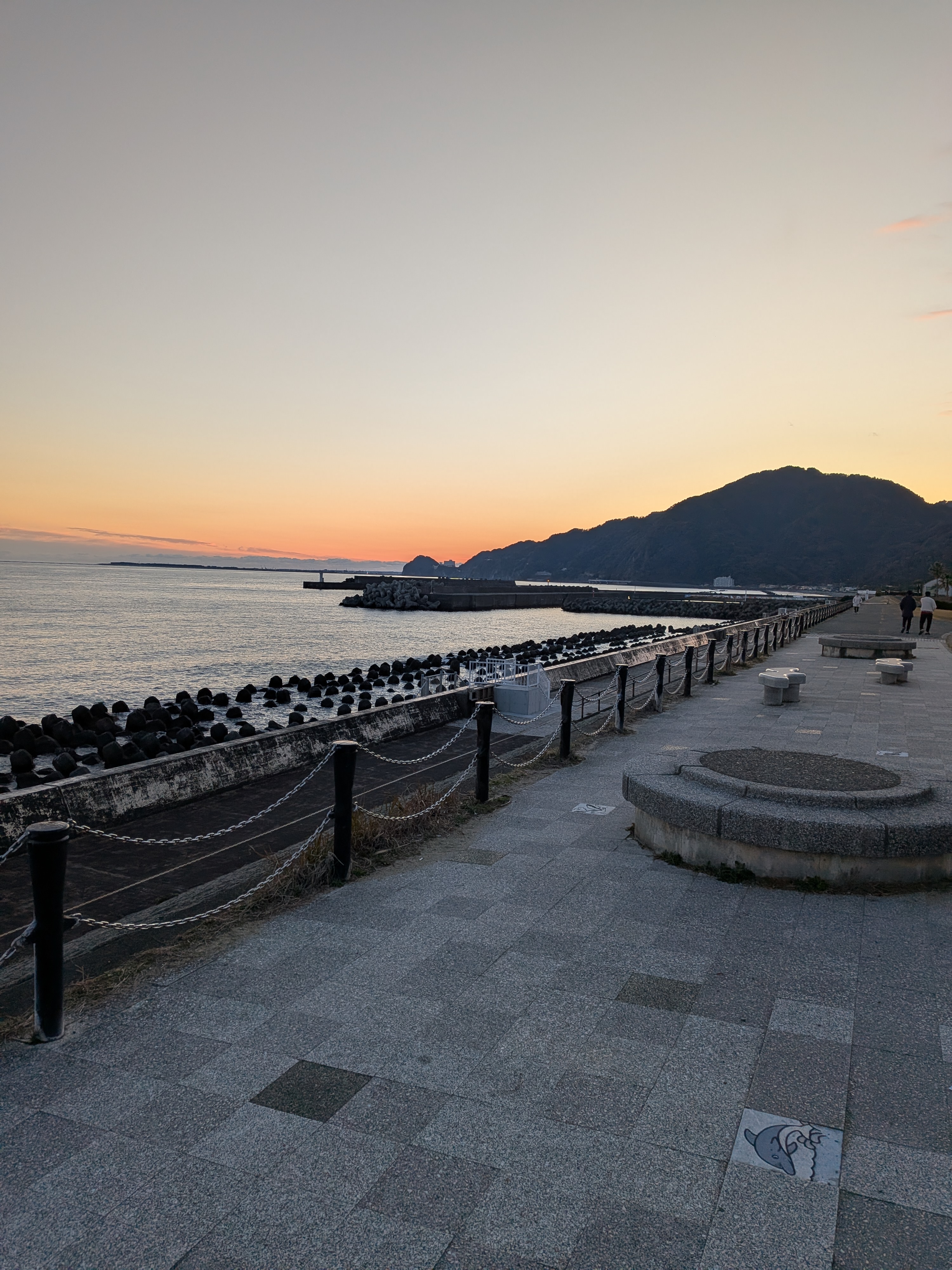 冬の車メンテナンスはセルフ藤枝大手SSで安心サポート🚗