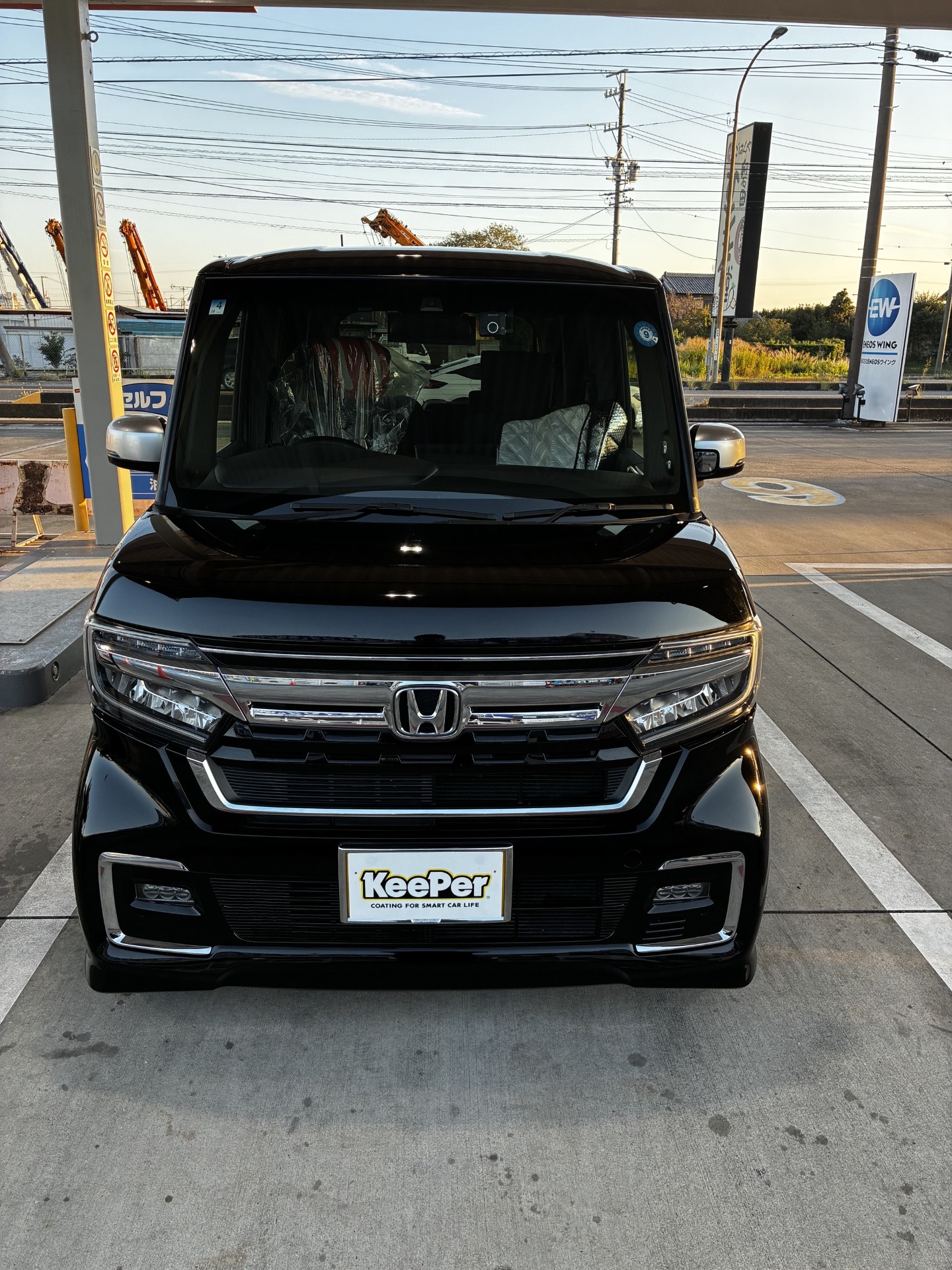 ホンダN-BOX　セルフ磐田一言SSで施工。