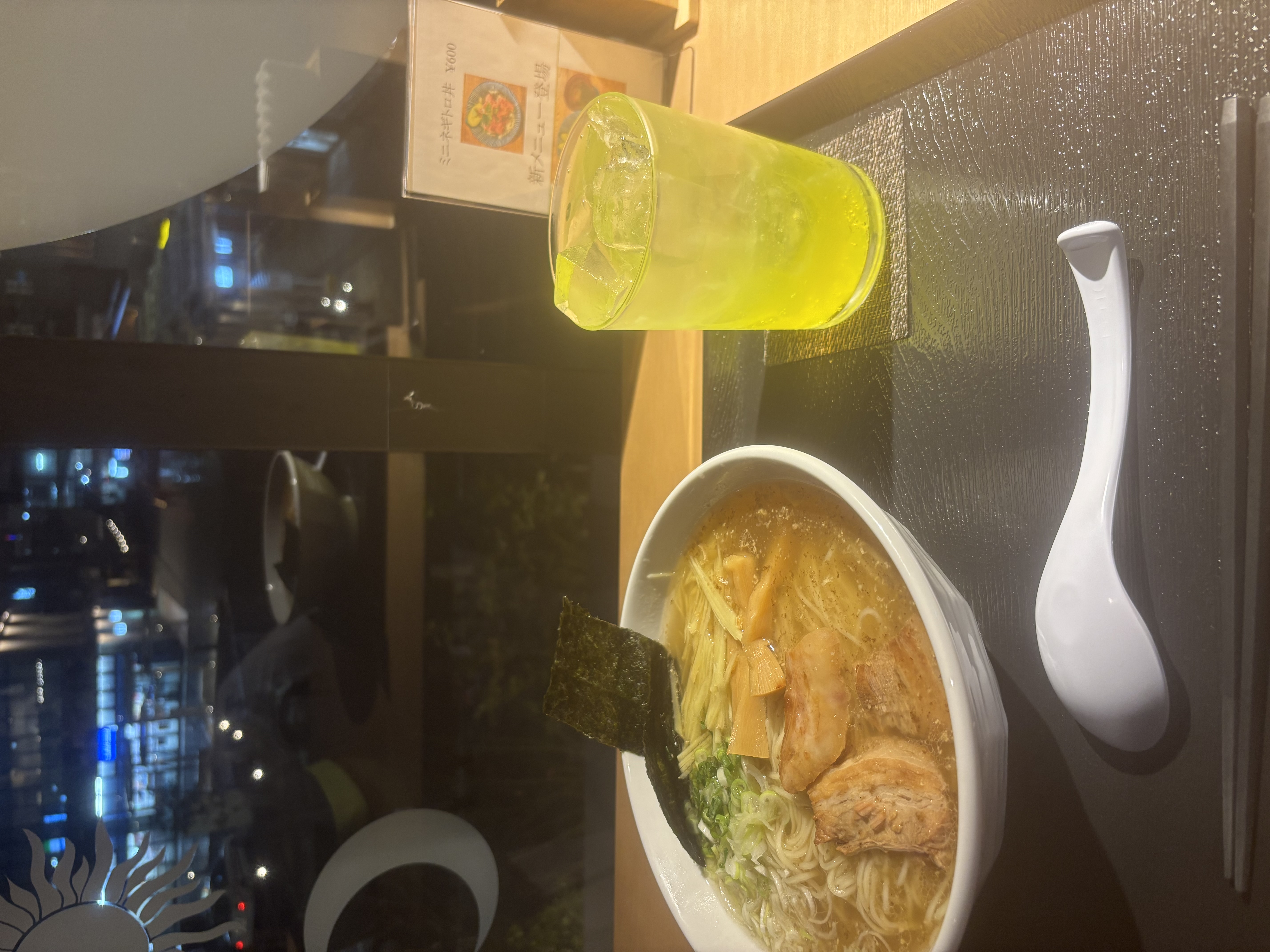 冬の安心ドライブに必須🛞EneJet富士山でタイヤとオイル点検しよう