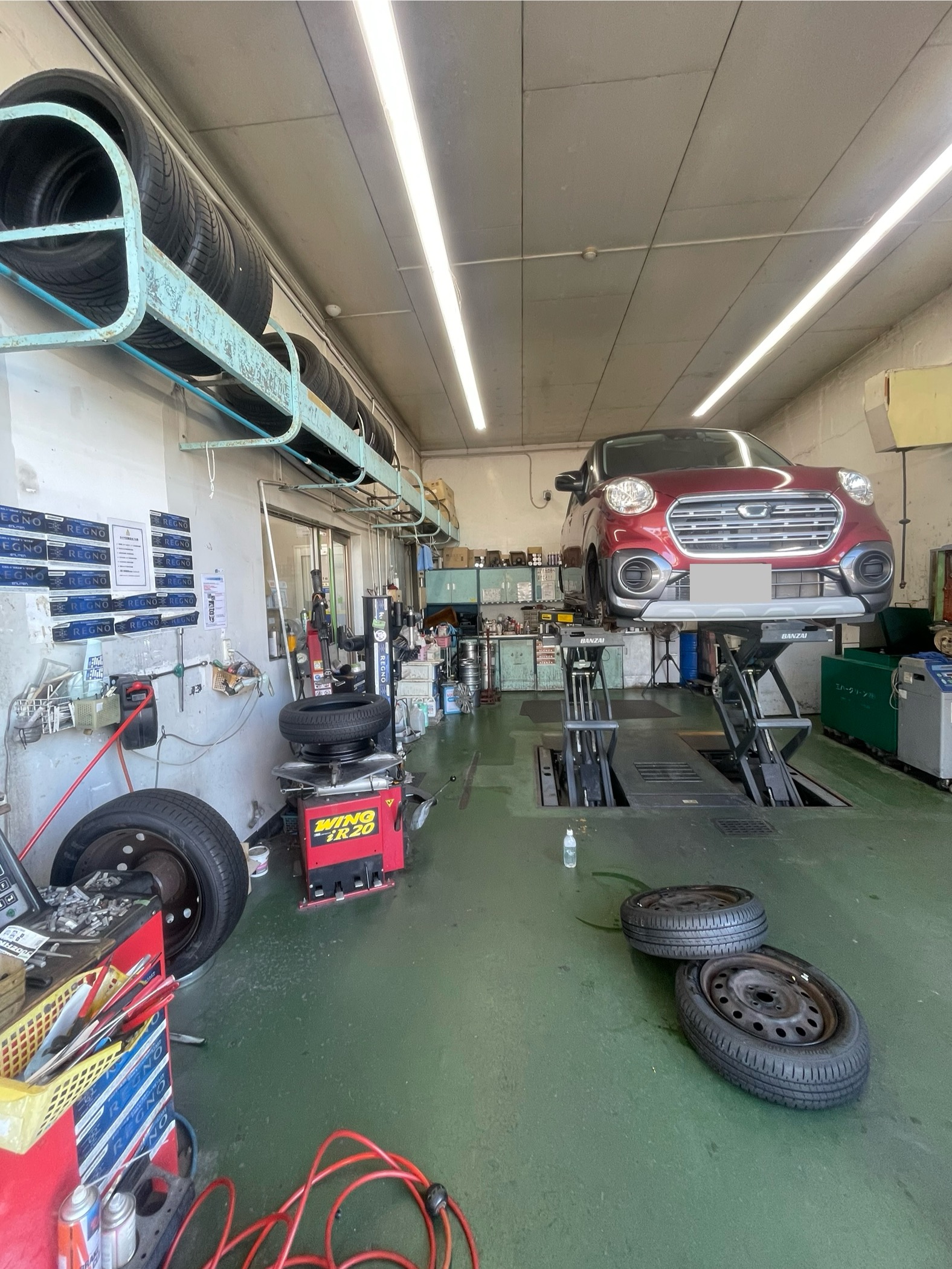 冬の安全運転に必須のタイヤ交換と高松SSサービス紹介🚗