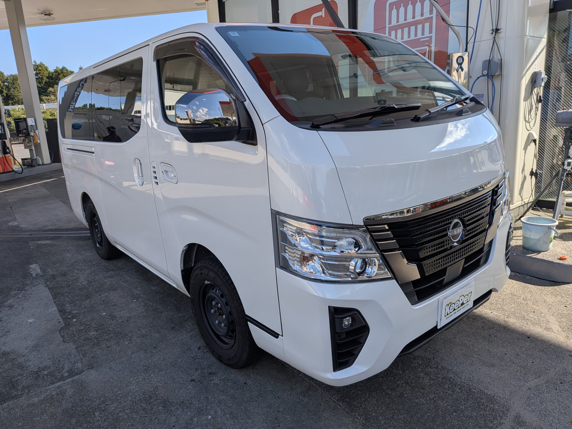 ルート１掛川TSでピュアキーパーを施工した日産/キャラバン