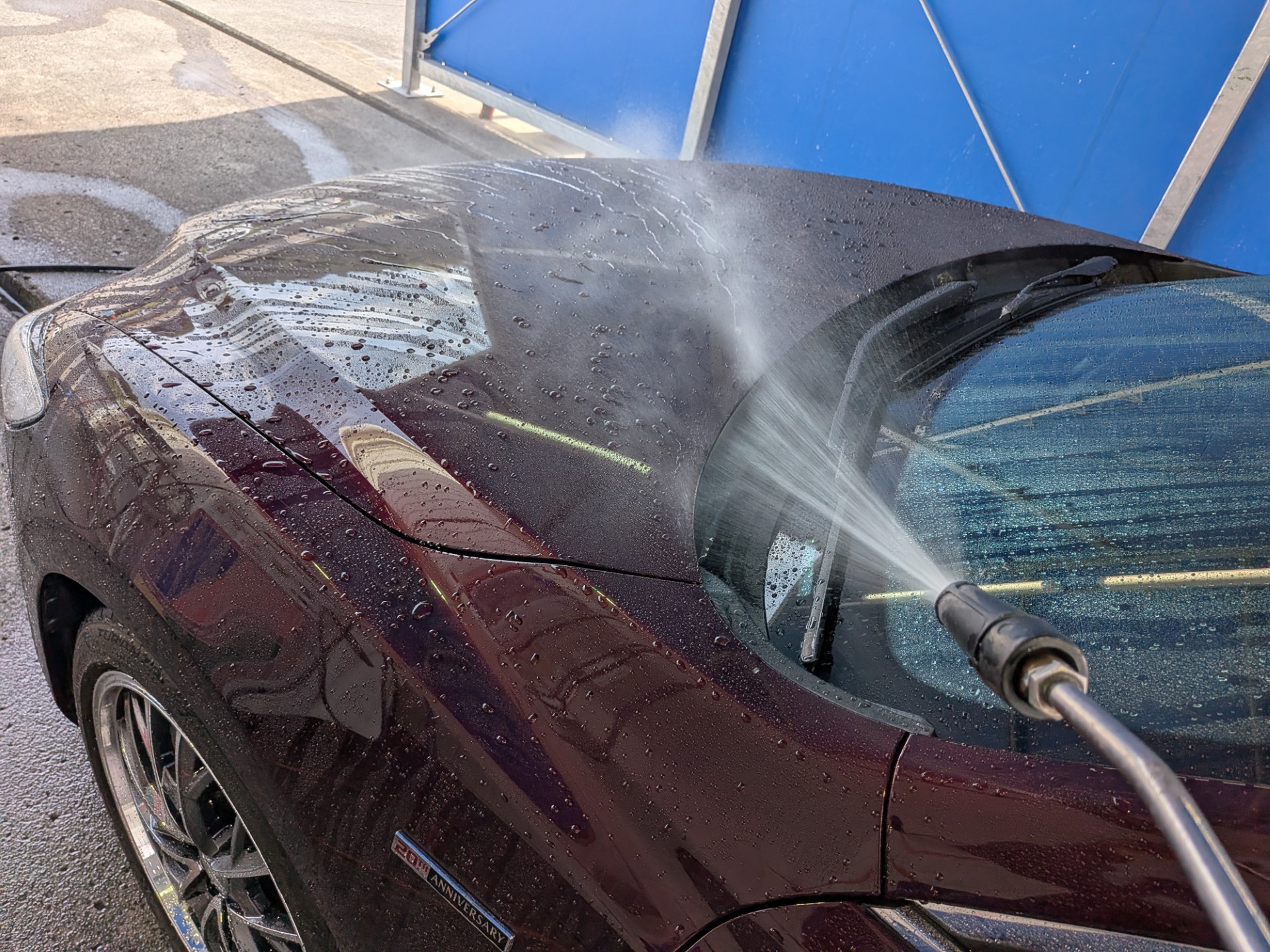 フレッシュキーパー１１ヶ月経過でもこの水ハジキ🚗