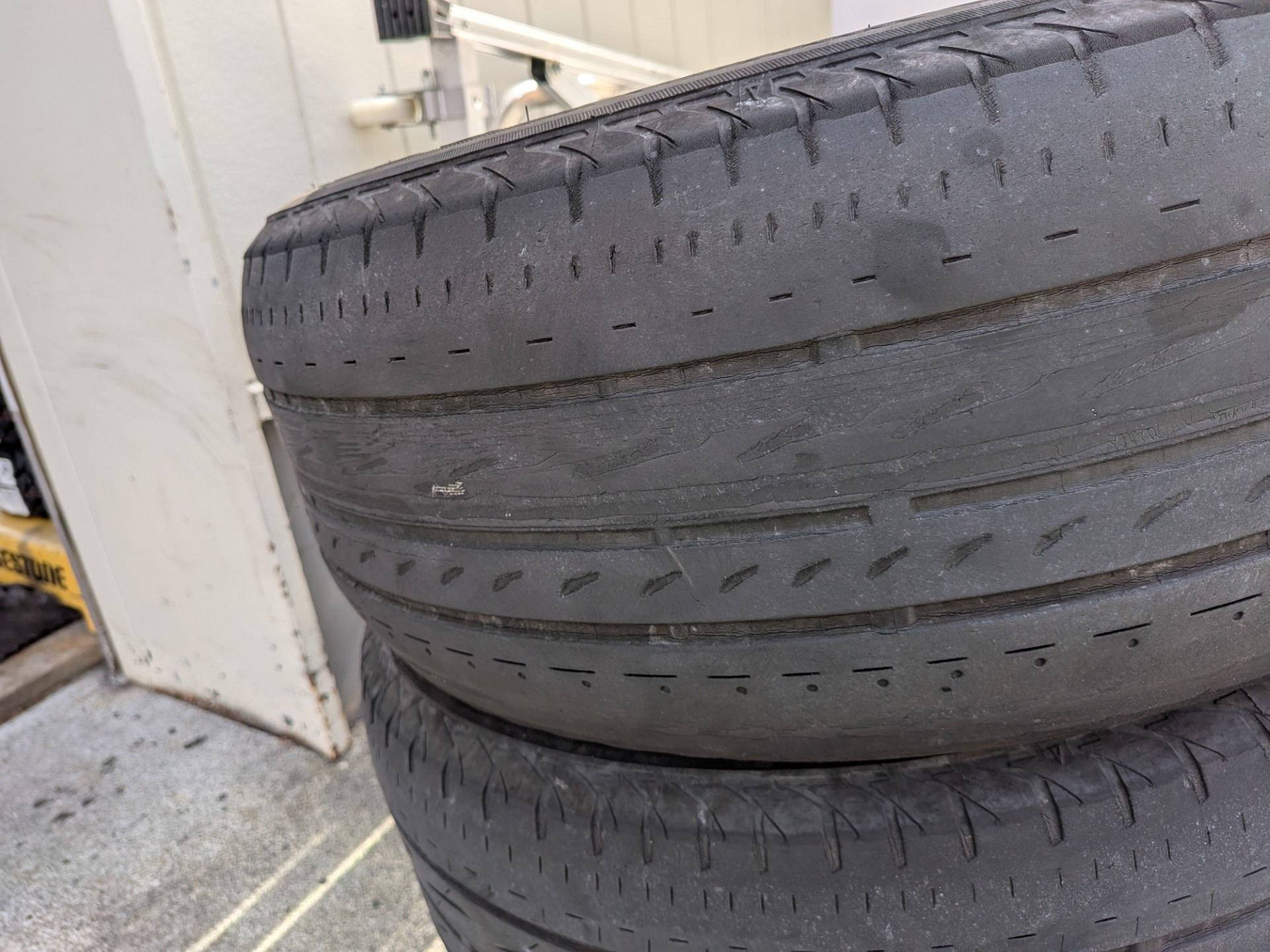 タイヤのセンター摩耗にご注意🚗