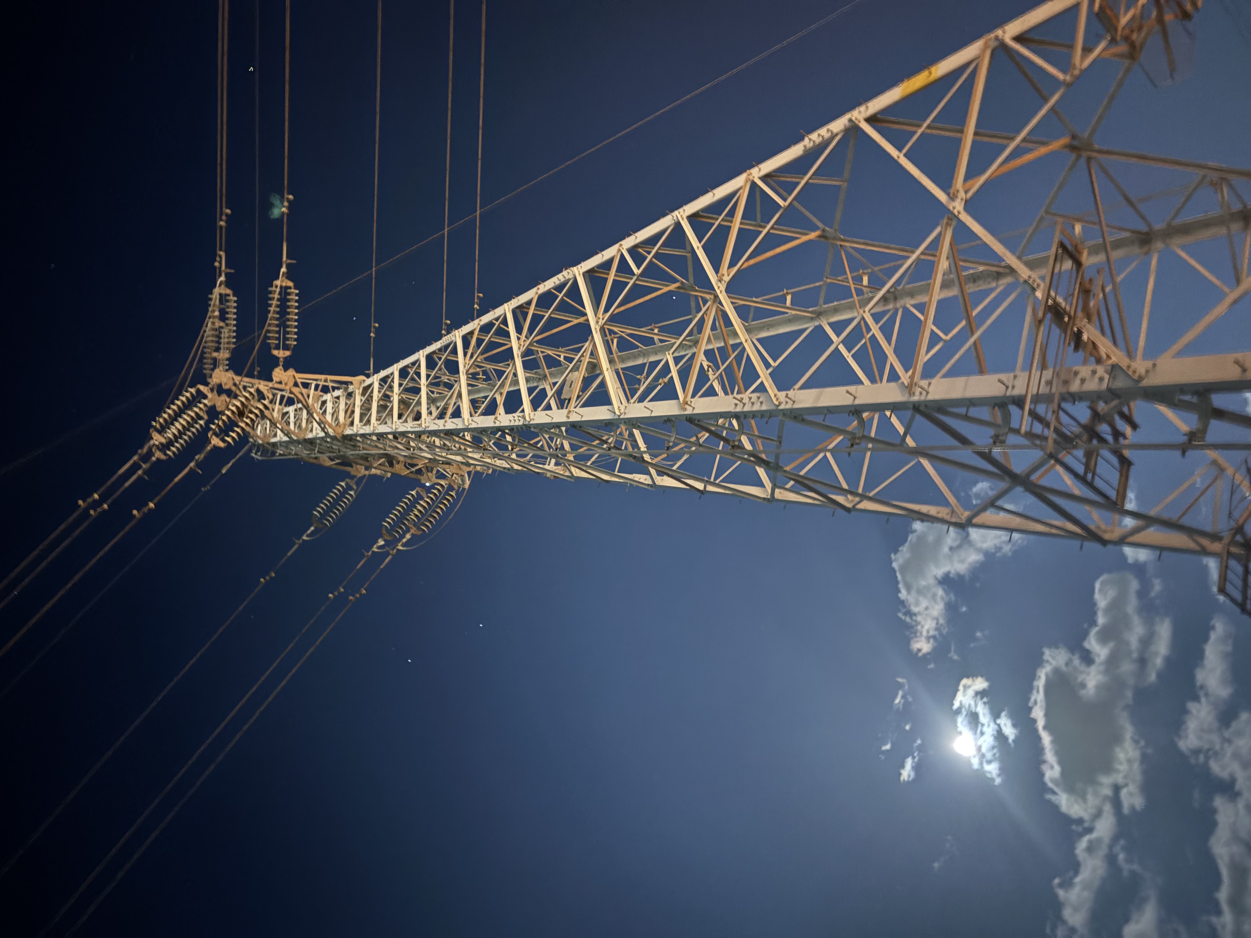 冬の手洗い洗車で愛車ピカピカに安全ドライブを楽しもう✨