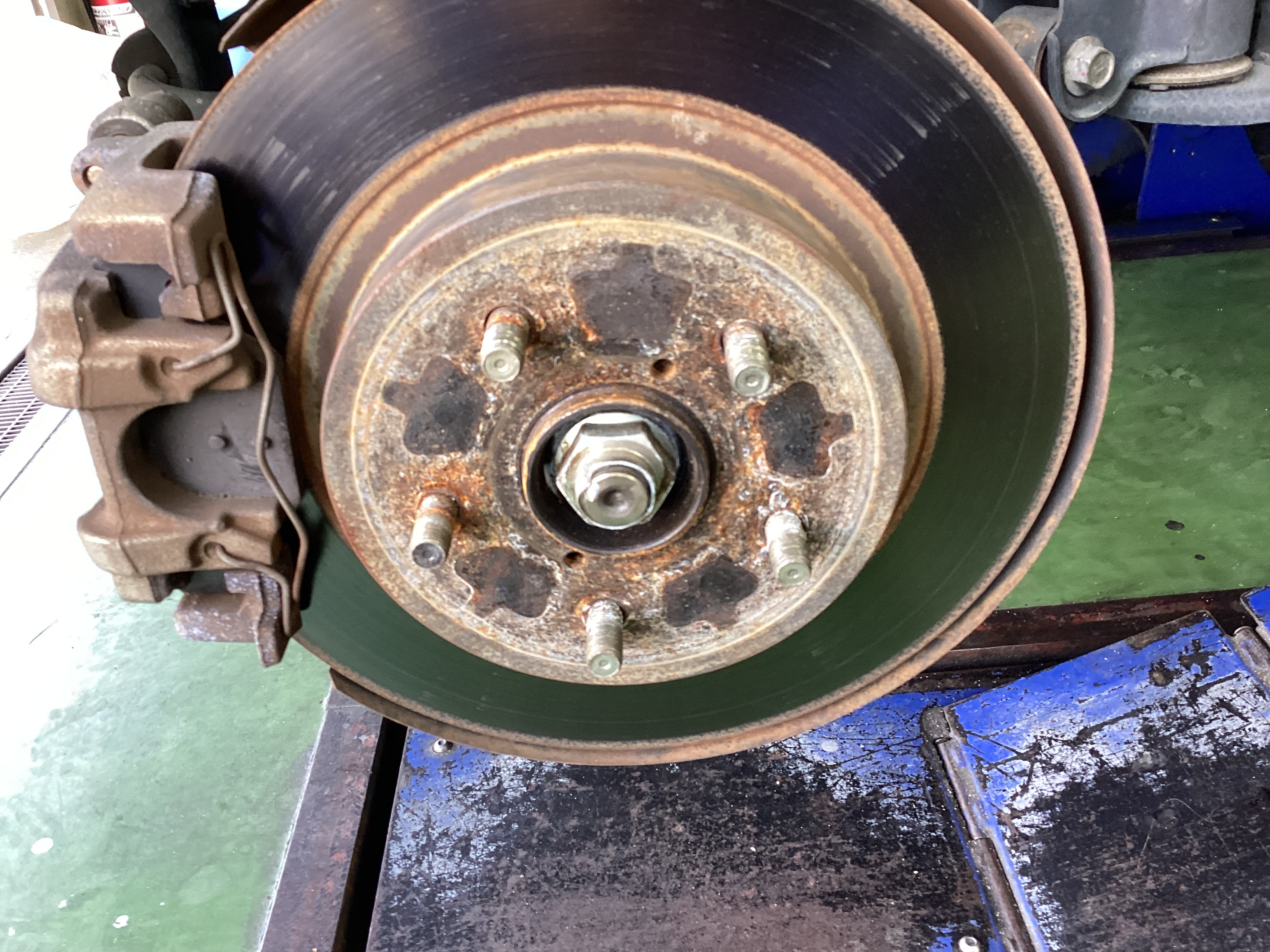 春の愛車ケアにおすすめ防錆コーティングと洗車サービス🚗