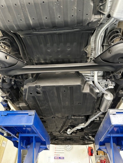 秋冬の車検予約はお早めに！無料点検と燃料割引も実施中🚗