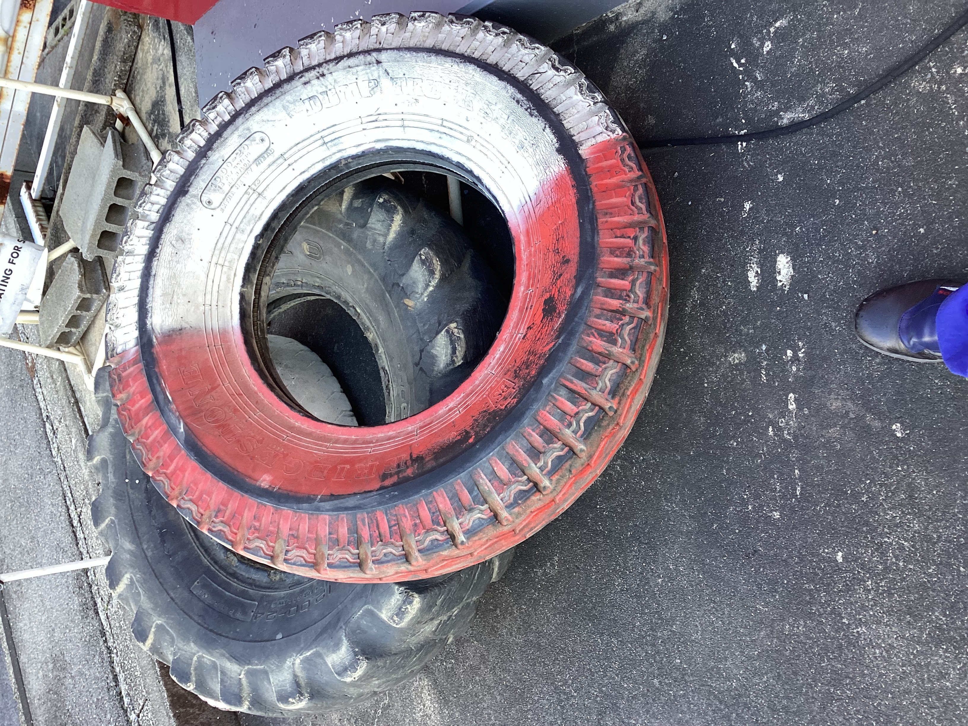 ルート23鈴鹿TSの大型タイヤ引き取りと冬タイヤ交換キャンペーン情報🚗