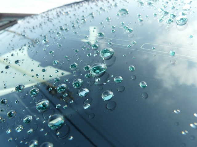 雨の日限定500円撥水加工で視界クリア安心ドライブ☔️