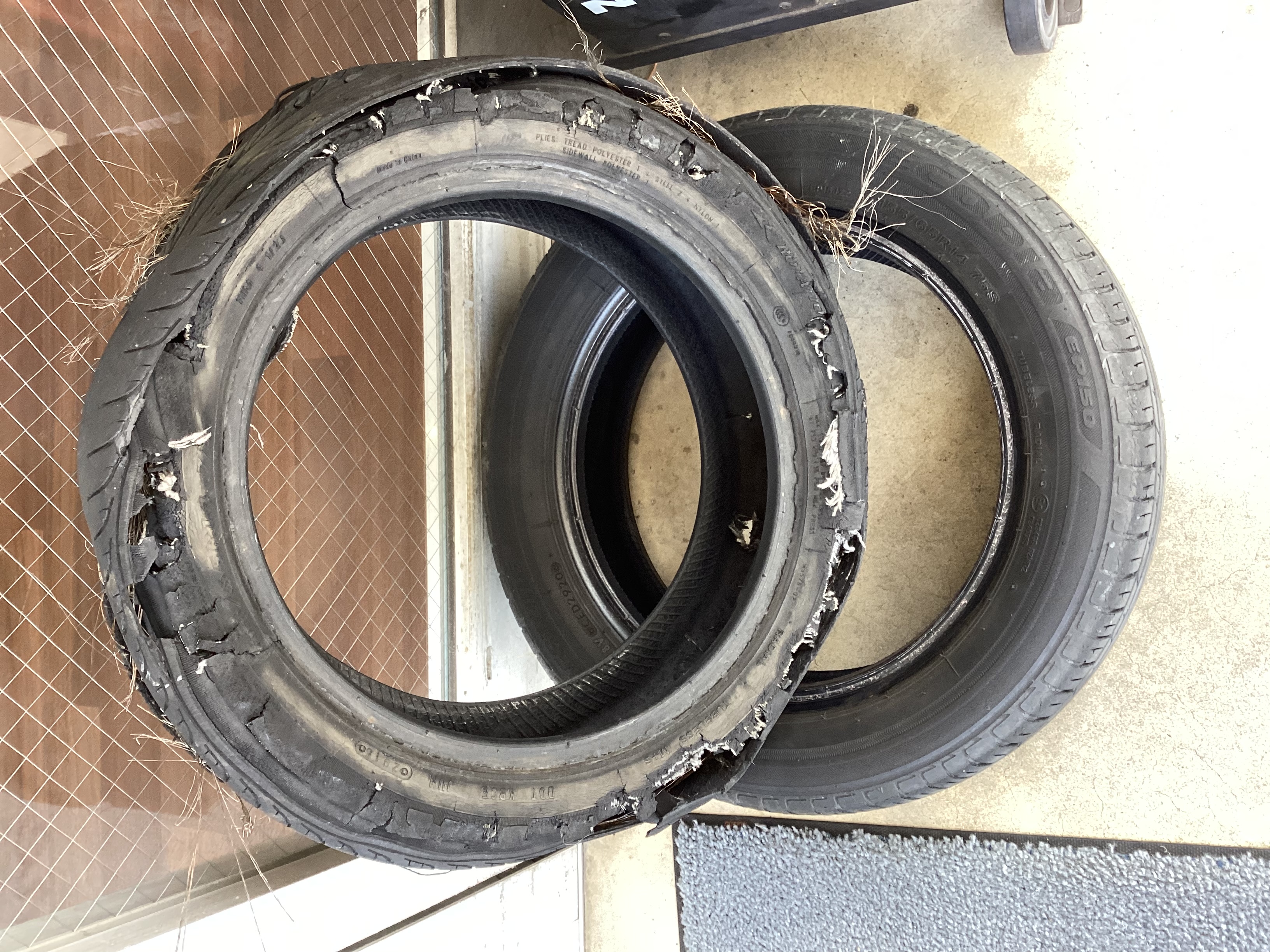 セルフ新栄SSで安心の車検・タイヤ点検と手洗い洗車の一日🚗✨