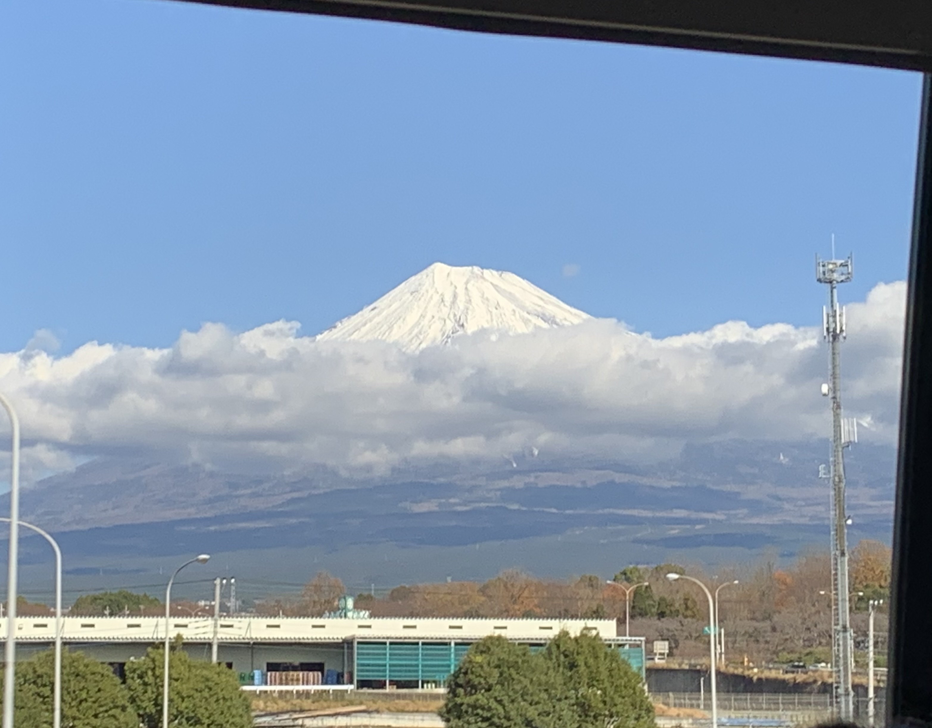 富士さん🏔️に登ってみたいな〜🧗‍♂️