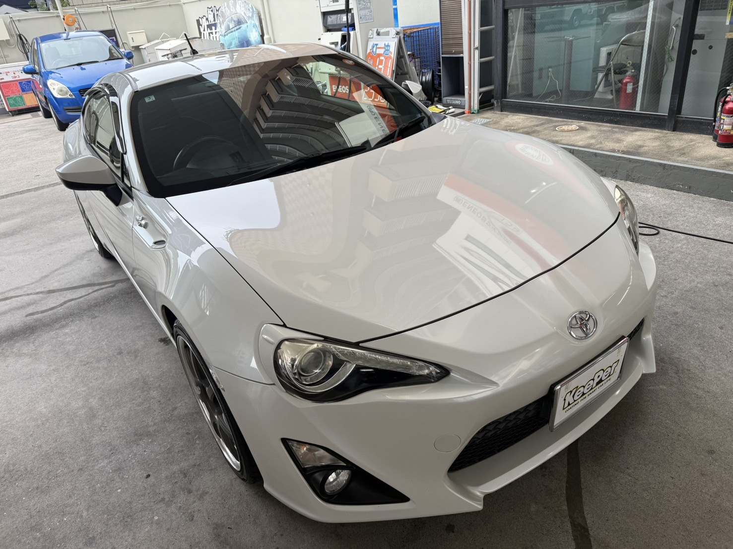 雨の日も安心の車メンテナンスと人気コーティングで快適ドライブ☔️