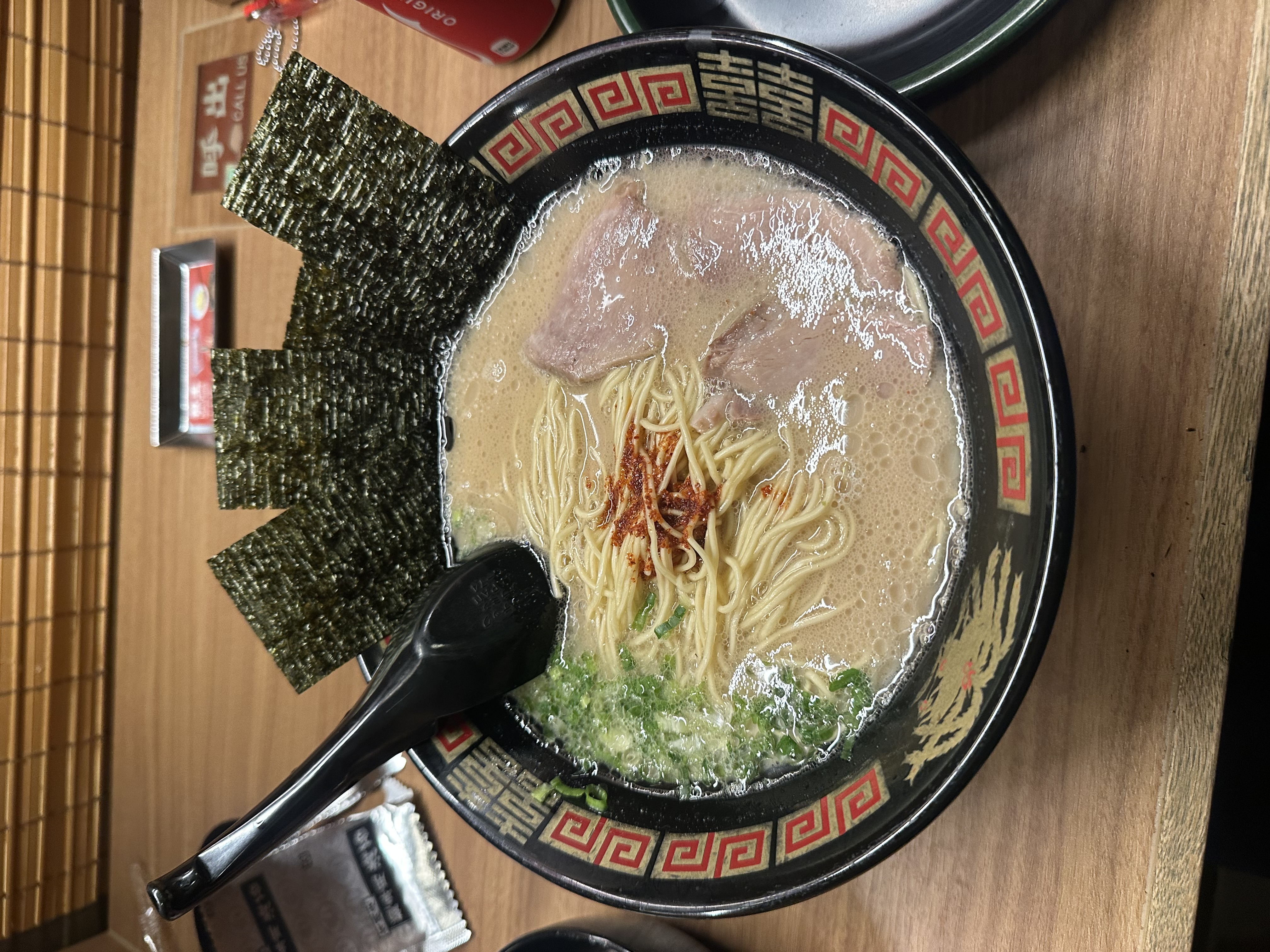 秋の手洗い洗車で愛車ピカピカに 車の汚れ対策と点検ポイント🚗