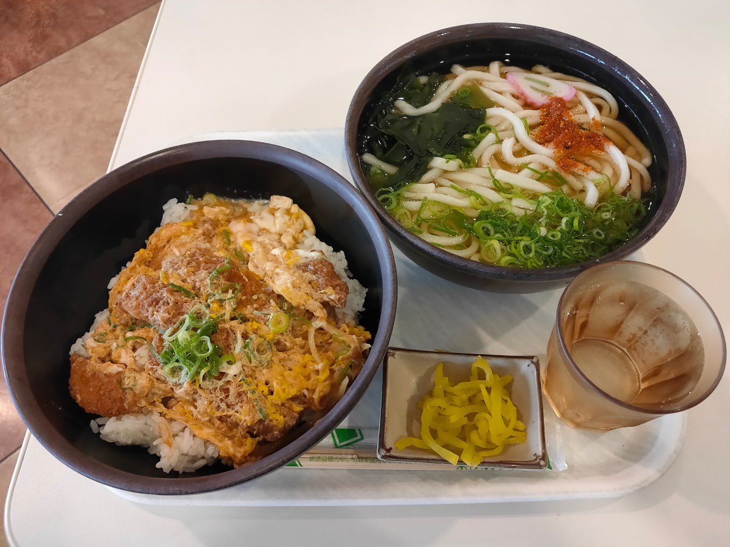 寝屋川TSで夏前の車点検と洗車をお得に楽しもう🚗✨