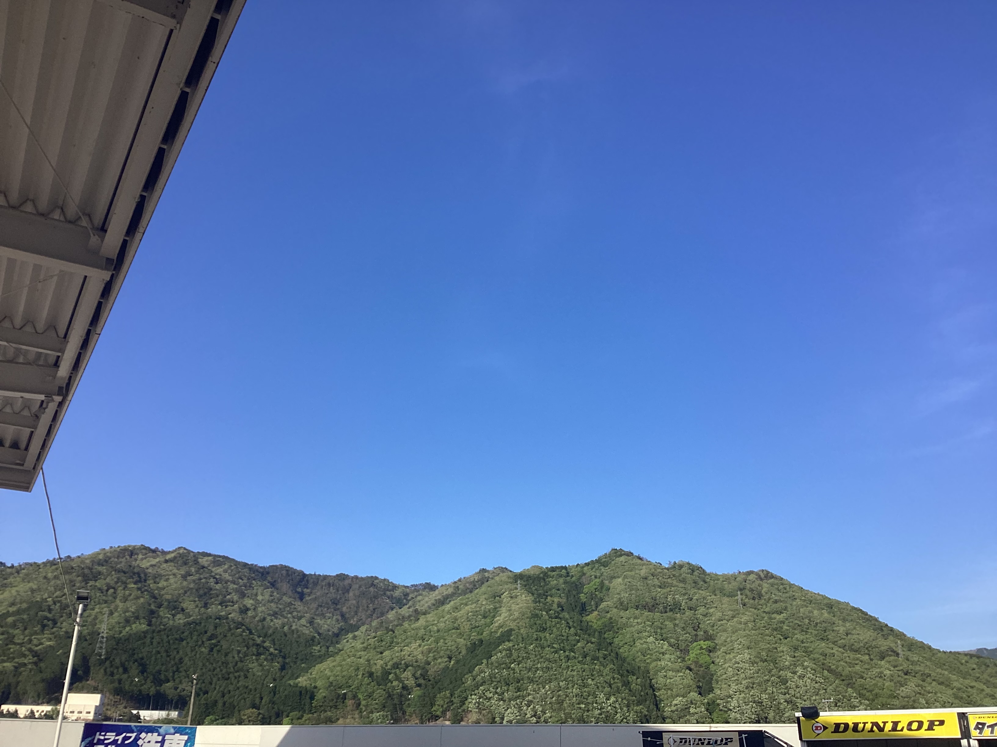 車のエアコン臭いや効きが気になる時の簡単ケア方法😊