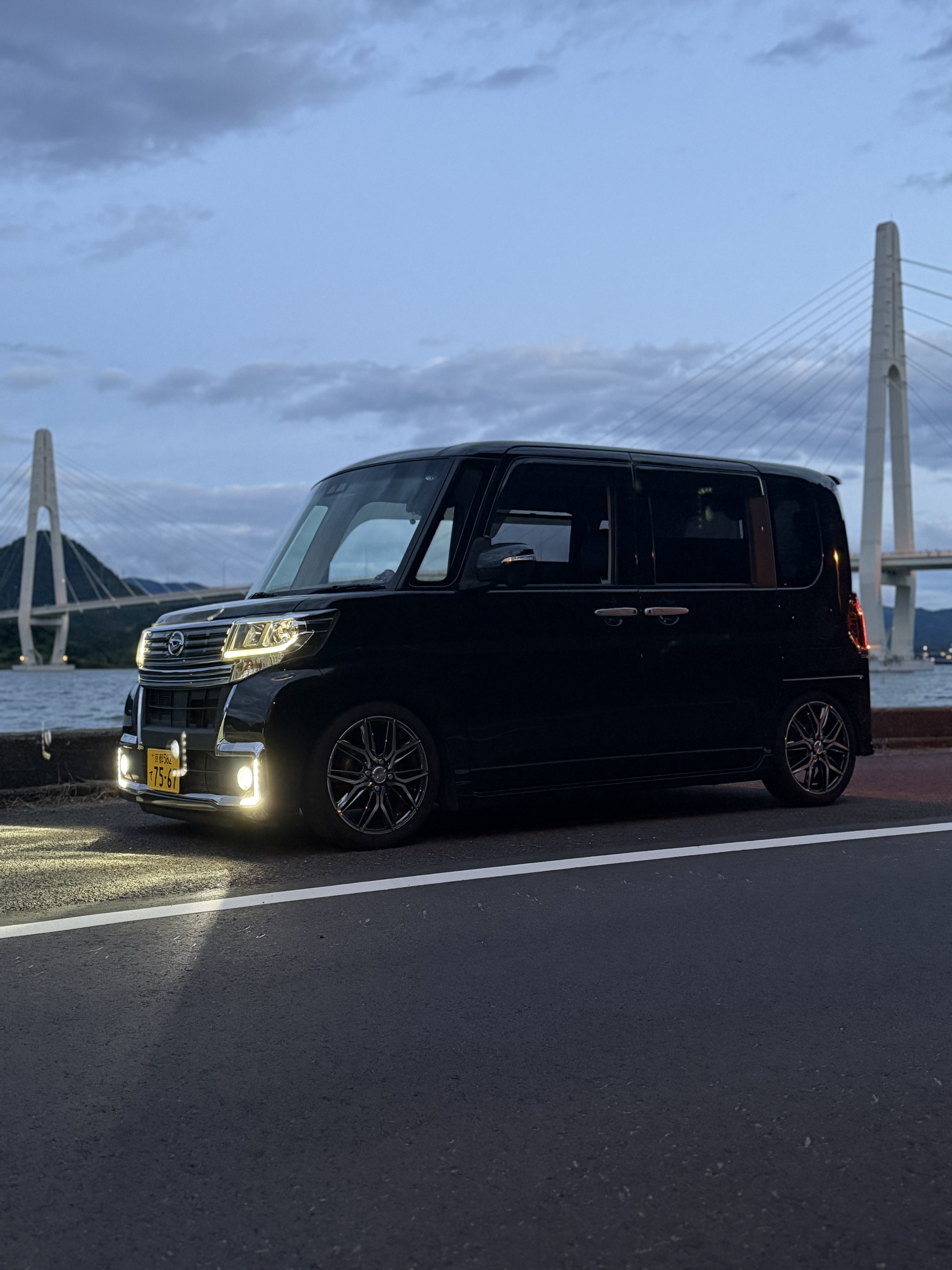 春の安全ドライブに必須のタイヤ点検とLEDライト活用法🚗