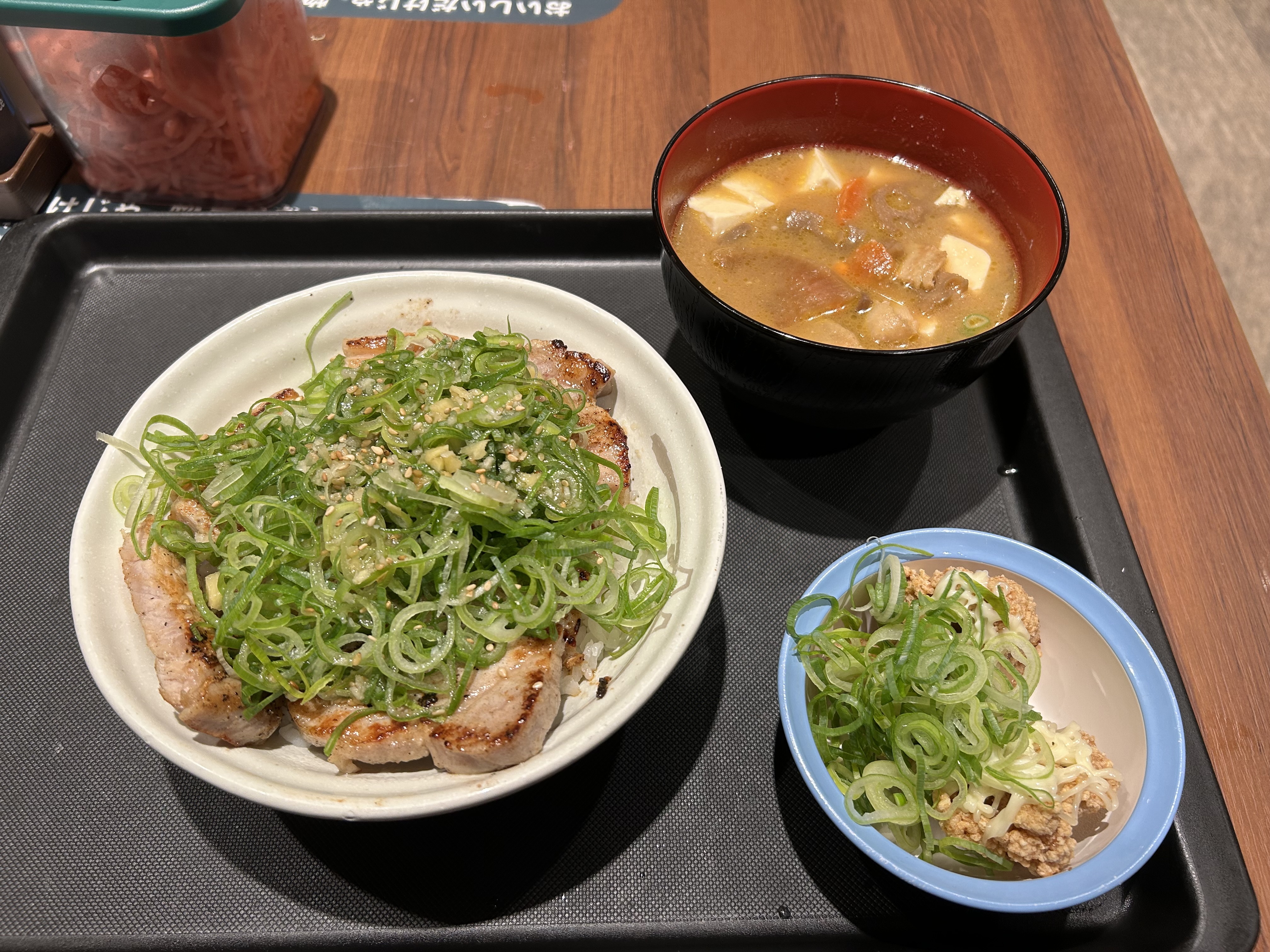 春のネギ盛り飯！栗東ひがしTSで快適カーライフを応援🚗