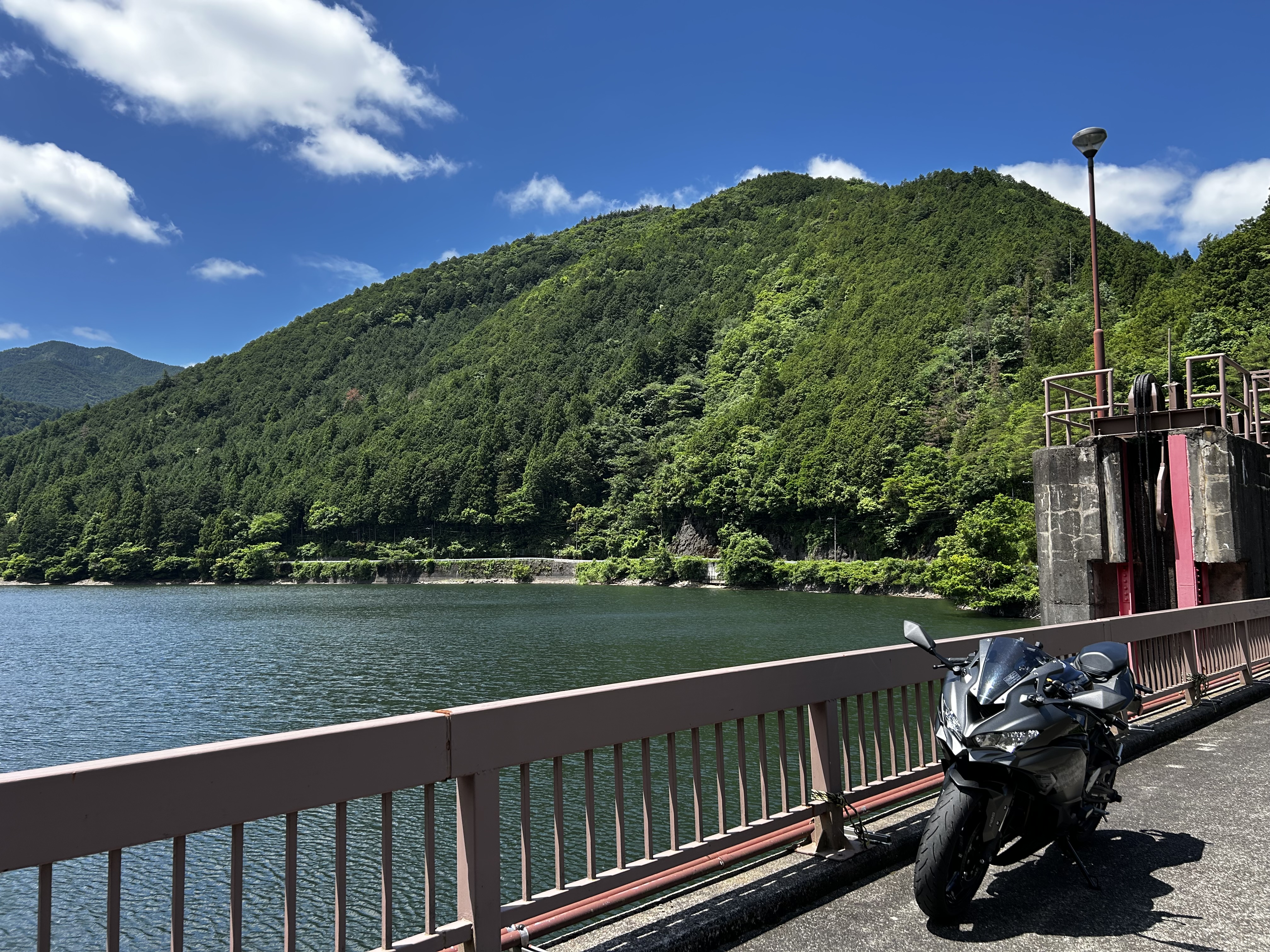 夏のバイクツーリングと安心メンテナンスのポイント🏍️安全に楽しむコツ