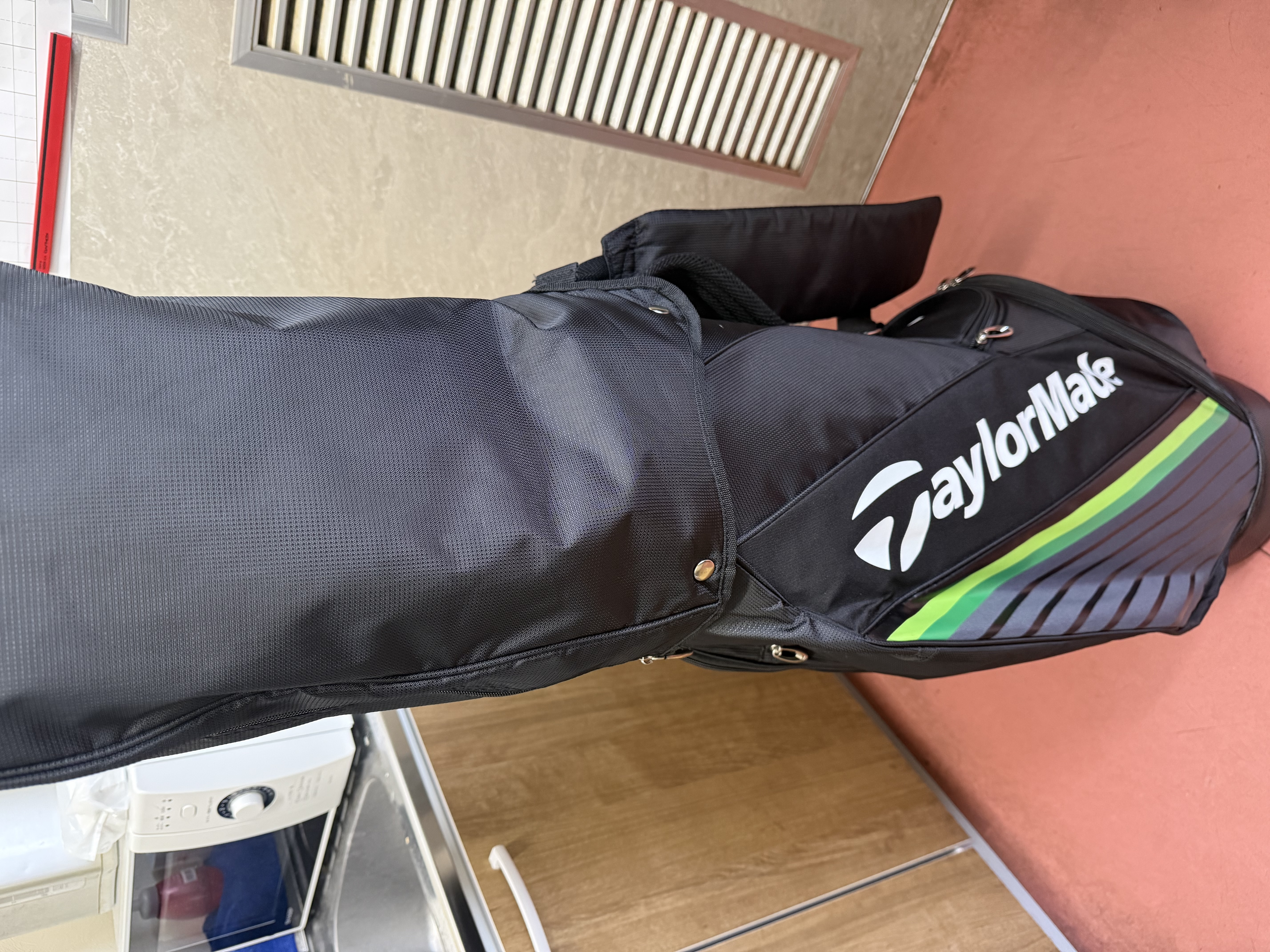 秋の車トラブル対策と洗車サービスで快適ドライブを応援⛳️