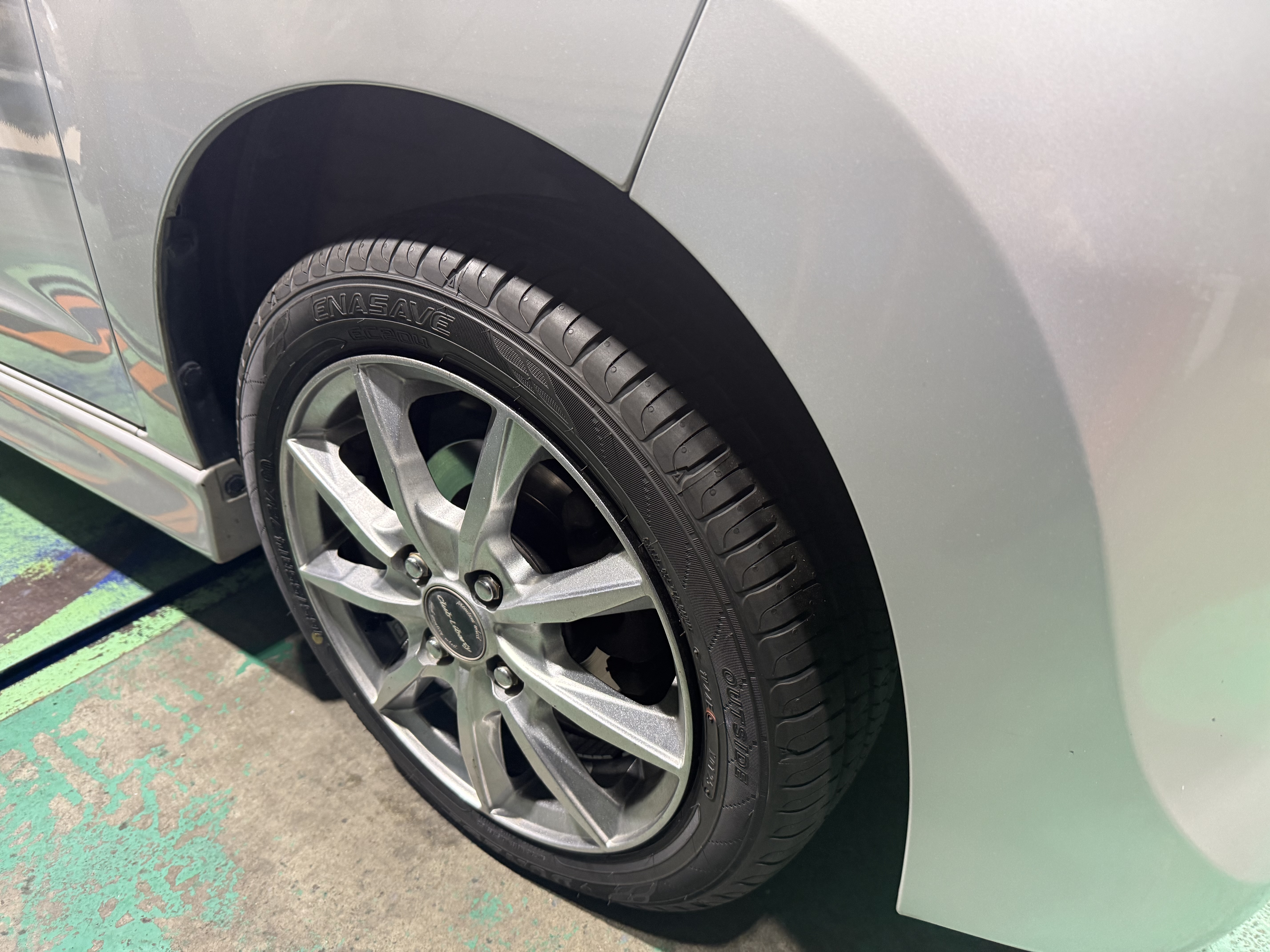 春の花粉で洗車・タイヤ交換は栗東TSで快適カーライフを🌸