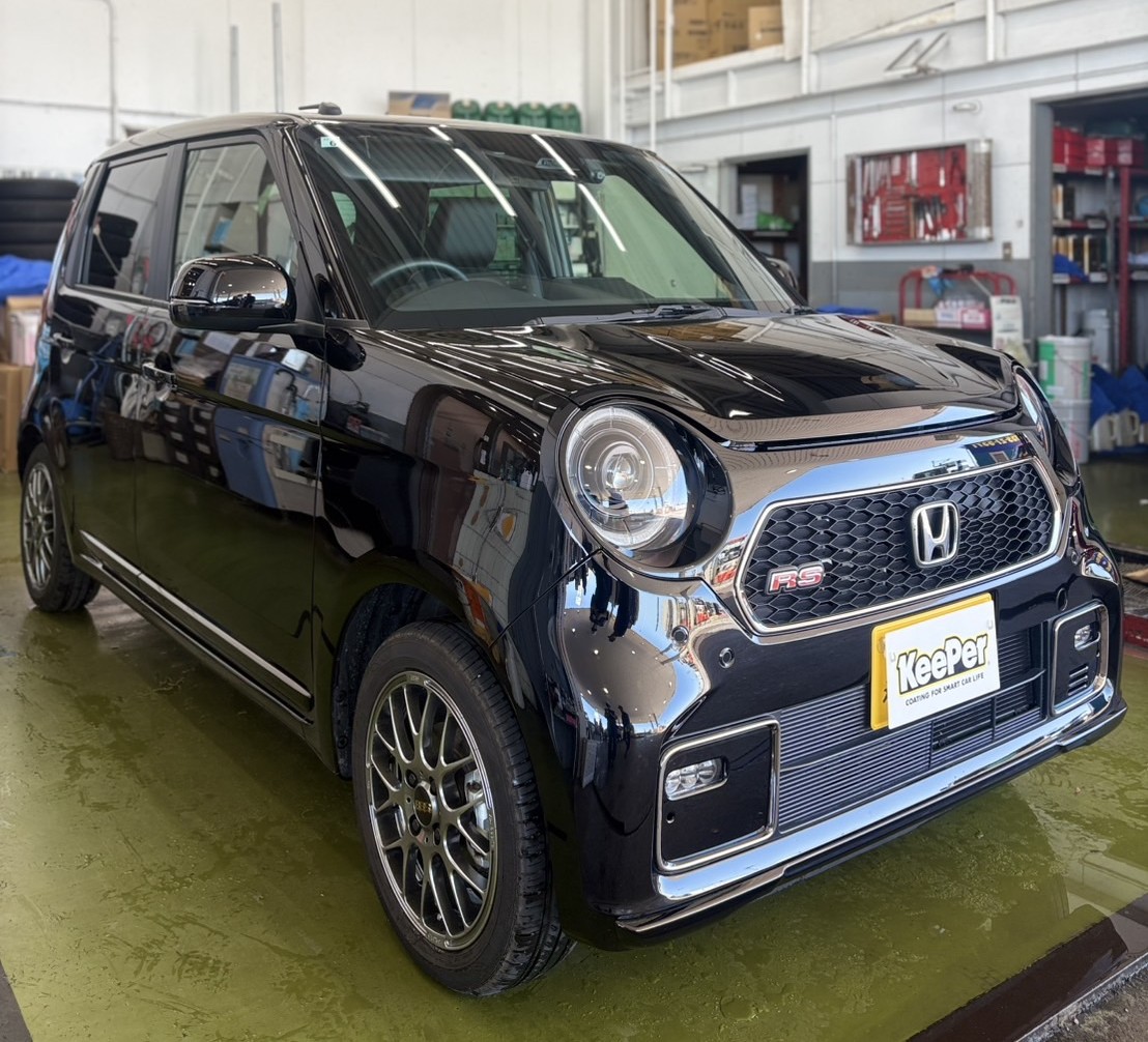 米子インターTSで黒いホンダN-ONEの純水手洗い洗車