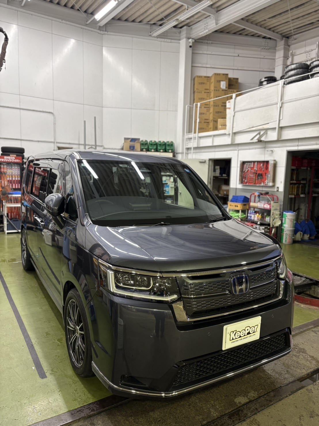 米子インターTSでホンダ/ステップワゴンへ純水手洗い洗車を施工