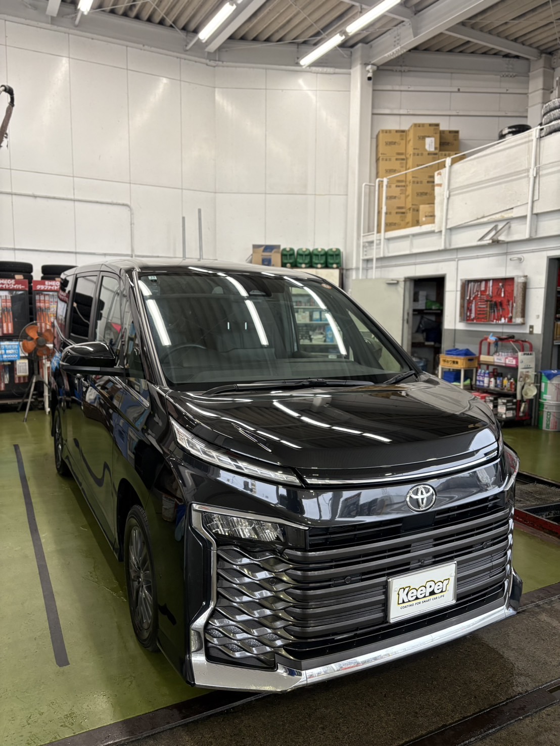 米子インターTSで黒いトヨタ/ヴォクシーに手洗い洗車