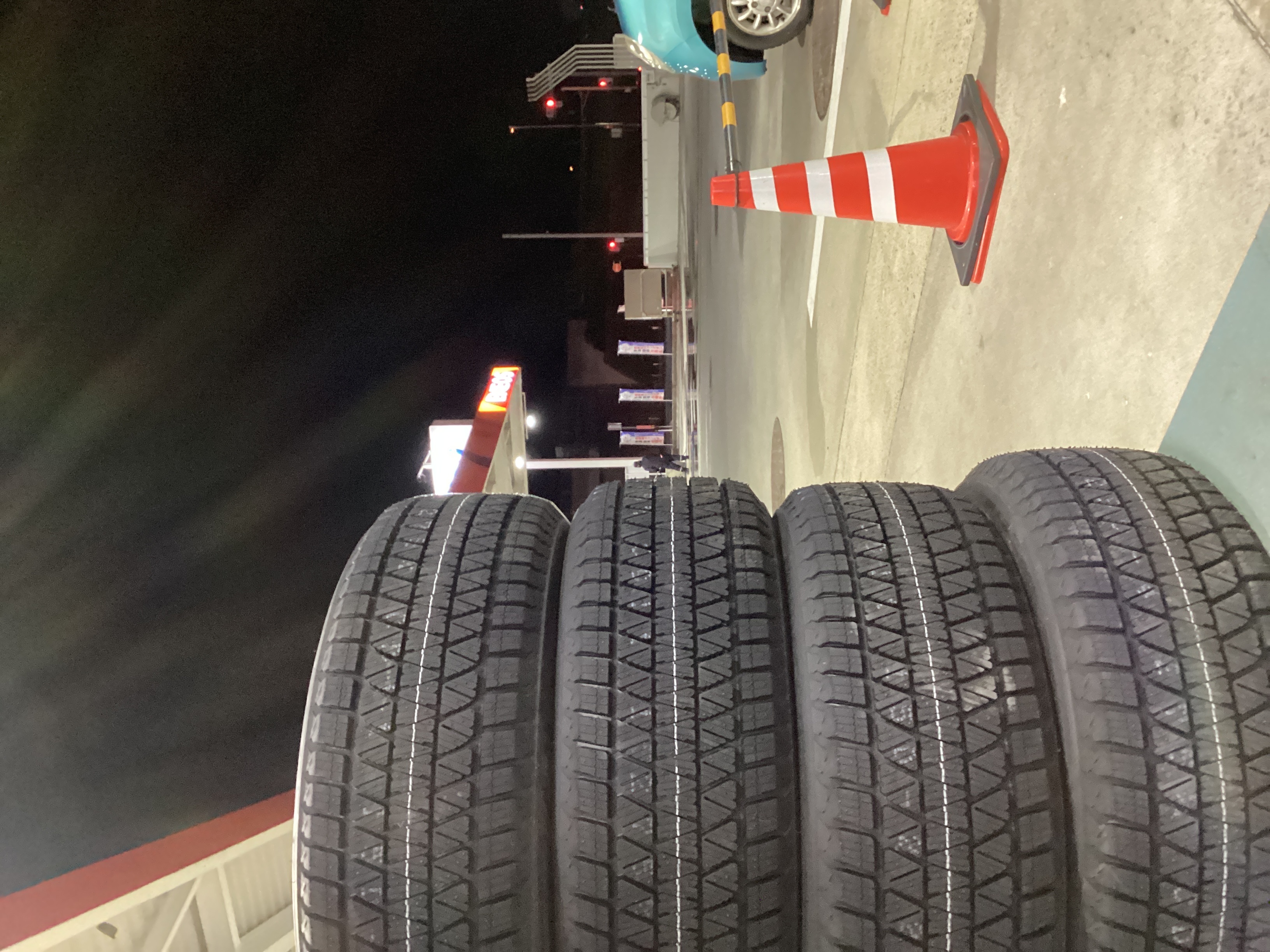 秋の愛車メンテナンスとお得なタイヤ脱着クーポン情報🚗