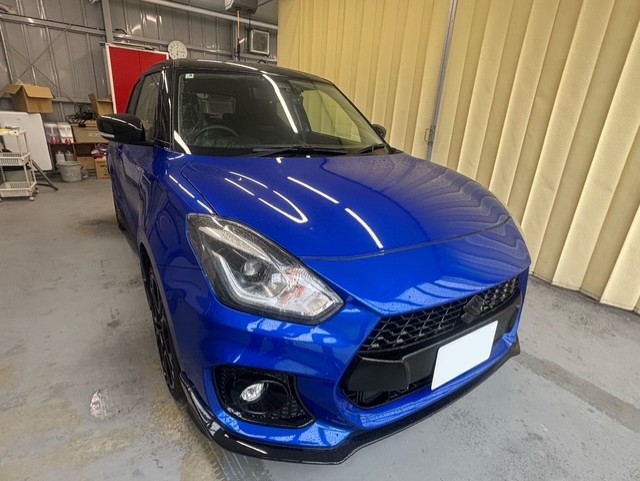 山陽道埴生インター上りTSで青いスズキ/スイフトスポーツへダイヤⅡBキーパーメンテナンスの施工前